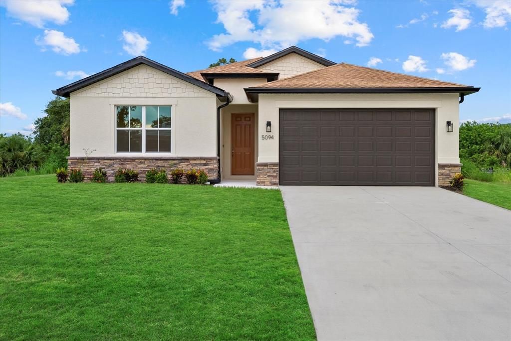 出租: $2,300 (4 贝兹, 3 浴室, 1990 平方英尺)