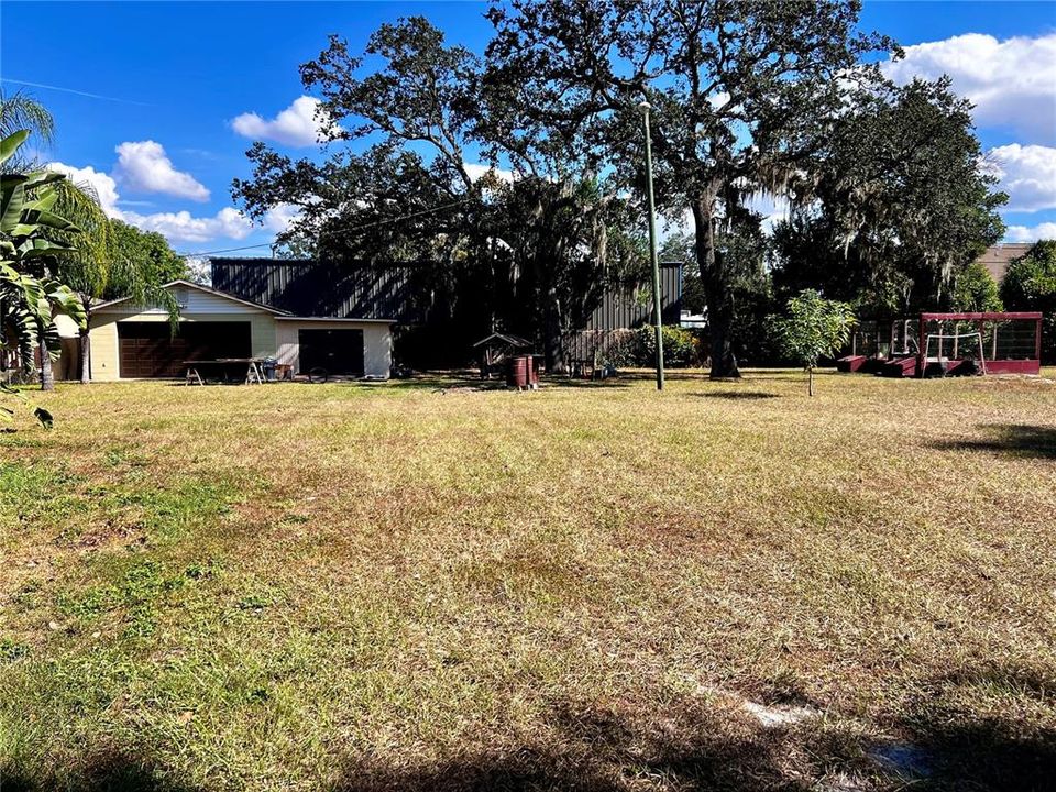 For Sale: $800,000 (5 beds, 3 baths, 3844 Square Feet)