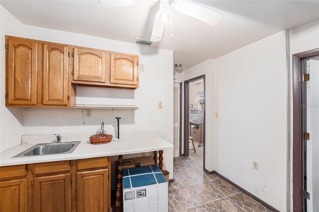 For Sale: $800,000 (5 beds, 3 baths, 3844 Square Feet)