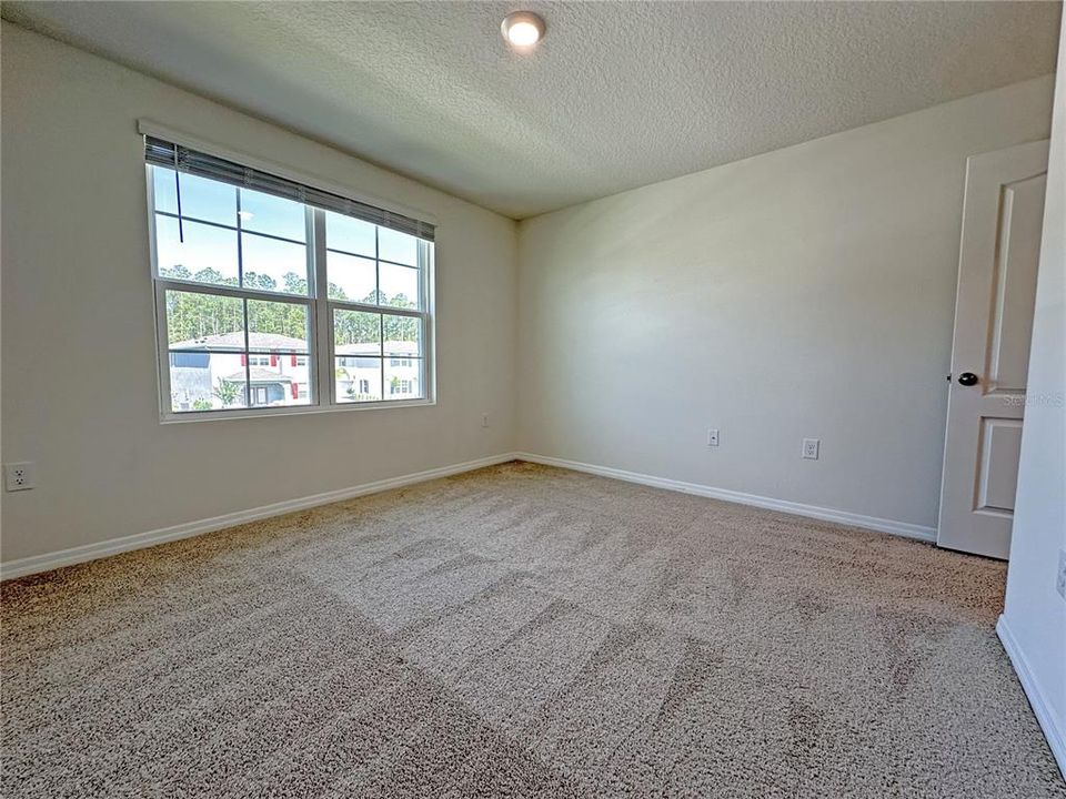 En Renta: $2,100 (3 camas, 2 baños, 1587 Pies cuadrados)