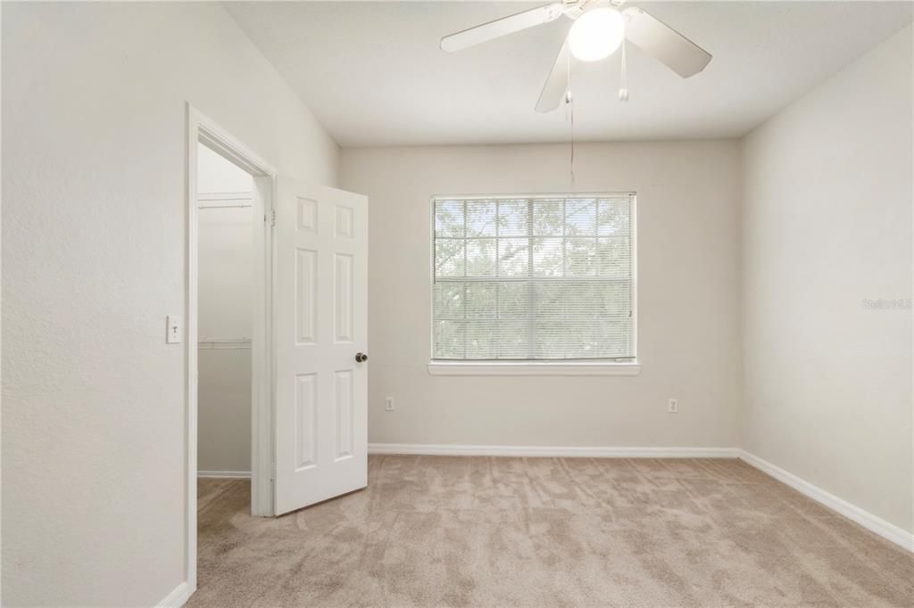 合同活跃: $1,500 (2 贝兹, 2 浴室, 1014 平方英尺)