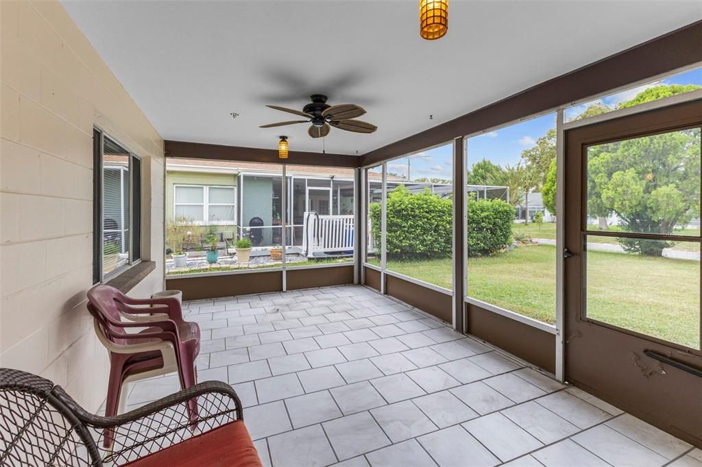 На продажу: $249,999 (2 спален, 2 ванн, 1437 Квадратных фут)