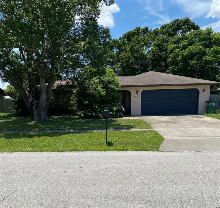 Vendido Recientemente: $200,000 (3 camas, 2 baños, 1663 Pies cuadrados)