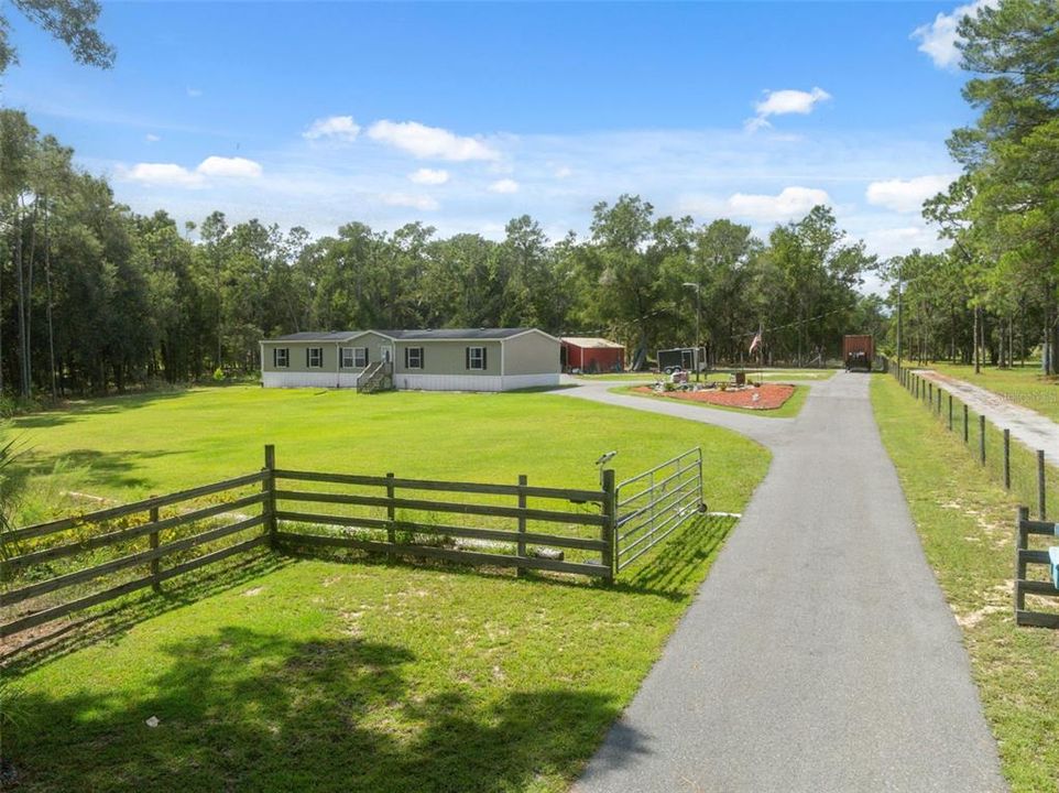 For Sale: $409,900 (4 beds, 2 baths, 2280 Square Feet)