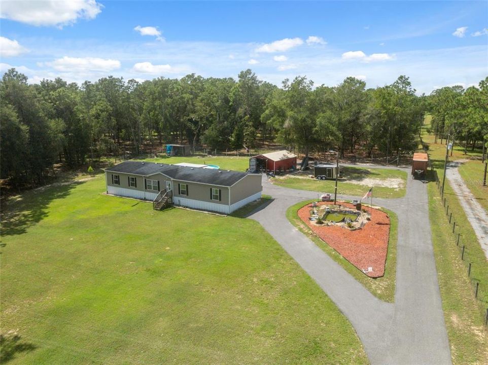 For Sale: $409,900 (4 beds, 2 baths, 2280 Square Feet)