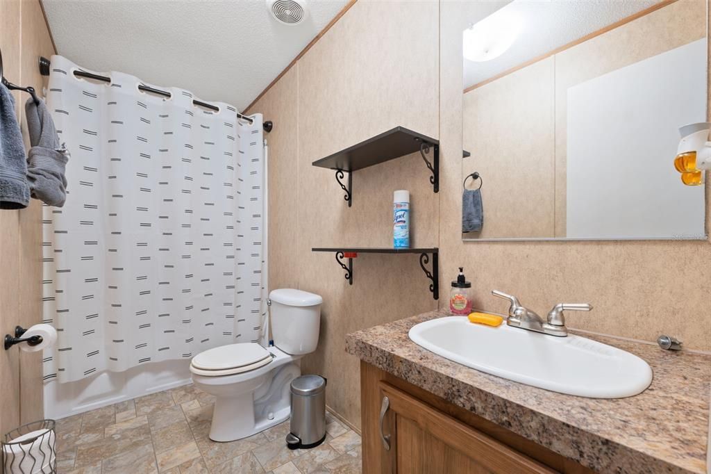 For Sale: $409,900 (4 beds, 2 baths, 2280 Square Feet)