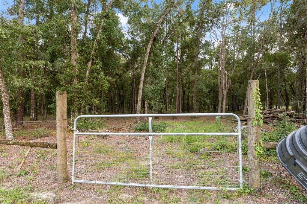 For Sale: $409,900 (4 beds, 2 baths, 2280 Square Feet)