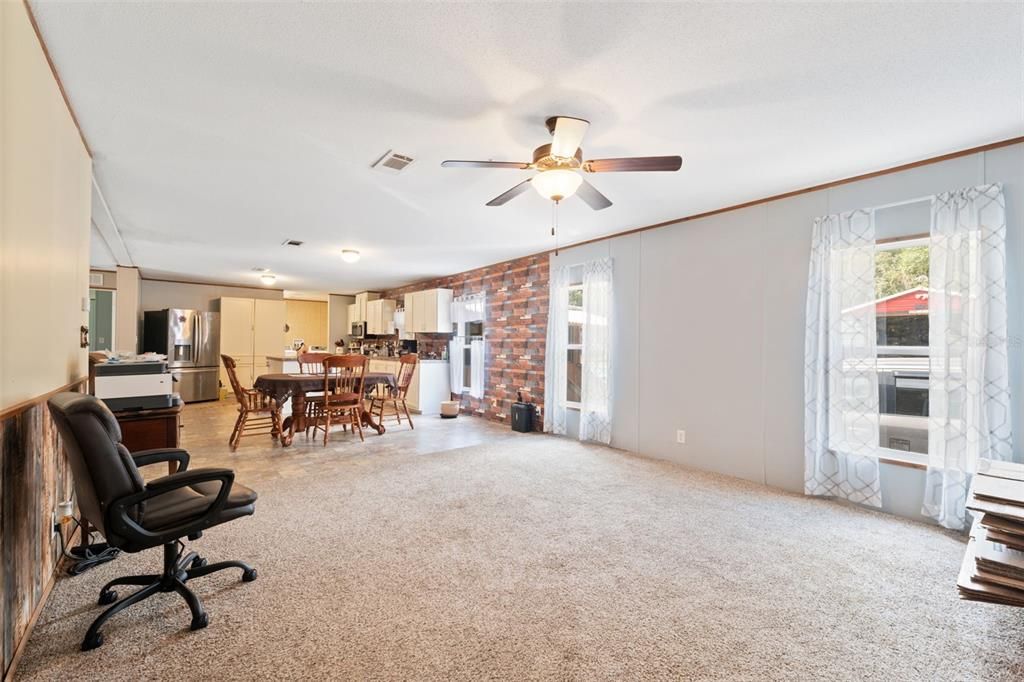 For Sale: $409,900 (4 beds, 2 baths, 2280 Square Feet)