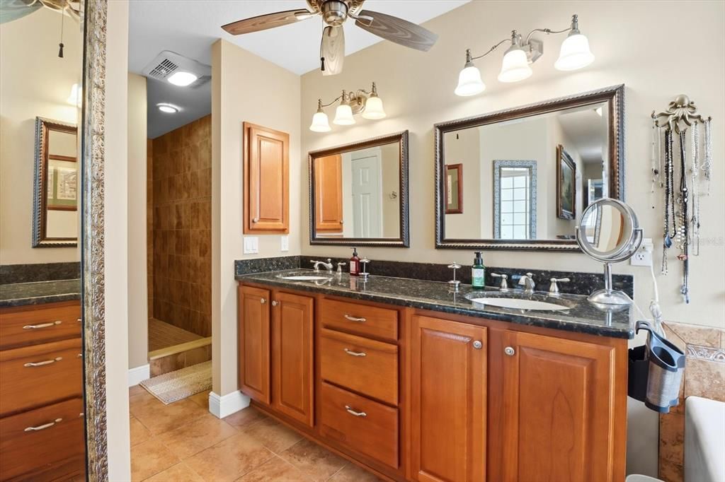 For Sale: $2,199,000 (4 beds, 4 baths, 3381 Square Feet)