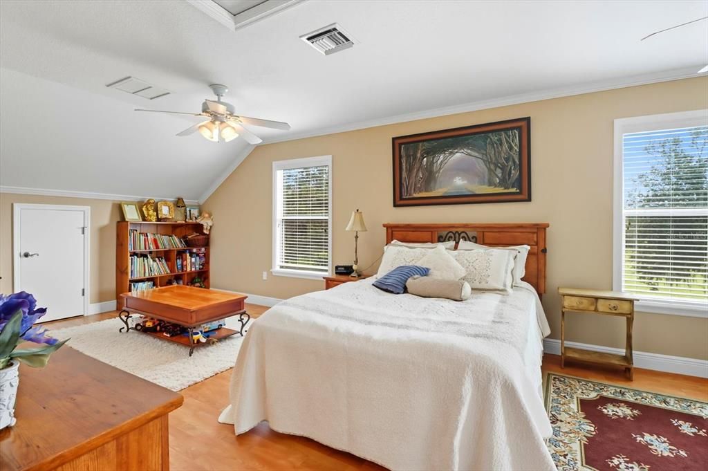 For Sale: $2,199,000 (4 beds, 4 baths, 3381 Square Feet)