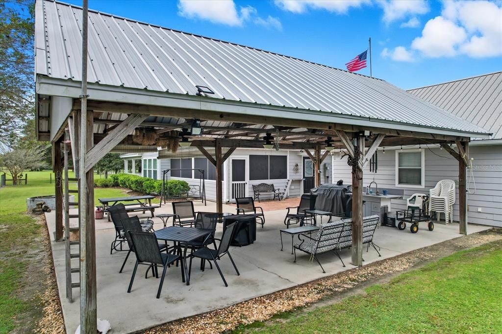 For Sale: $2,199,000 (4 beds, 4 baths, 3381 Square Feet)