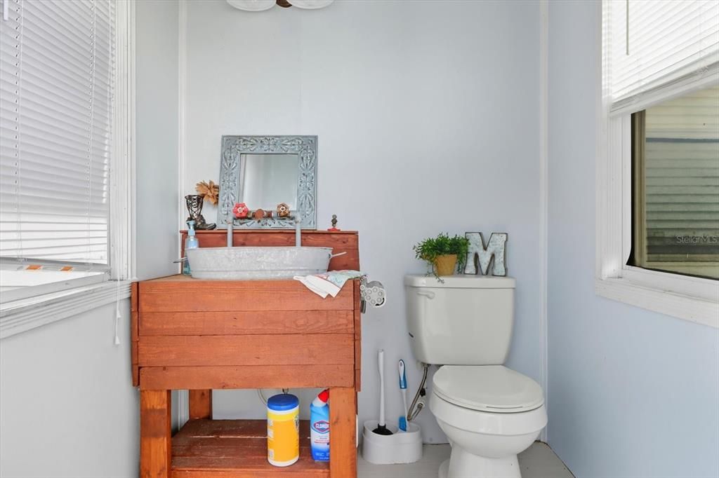 For Sale: $2,199,000 (4 beds, 4 baths, 3381 Square Feet)