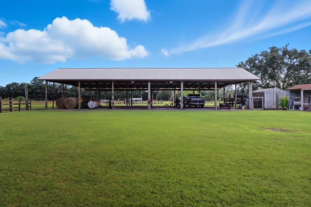 For Sale: $2,199,000 (4 beds, 4 baths, 3381 Square Feet)