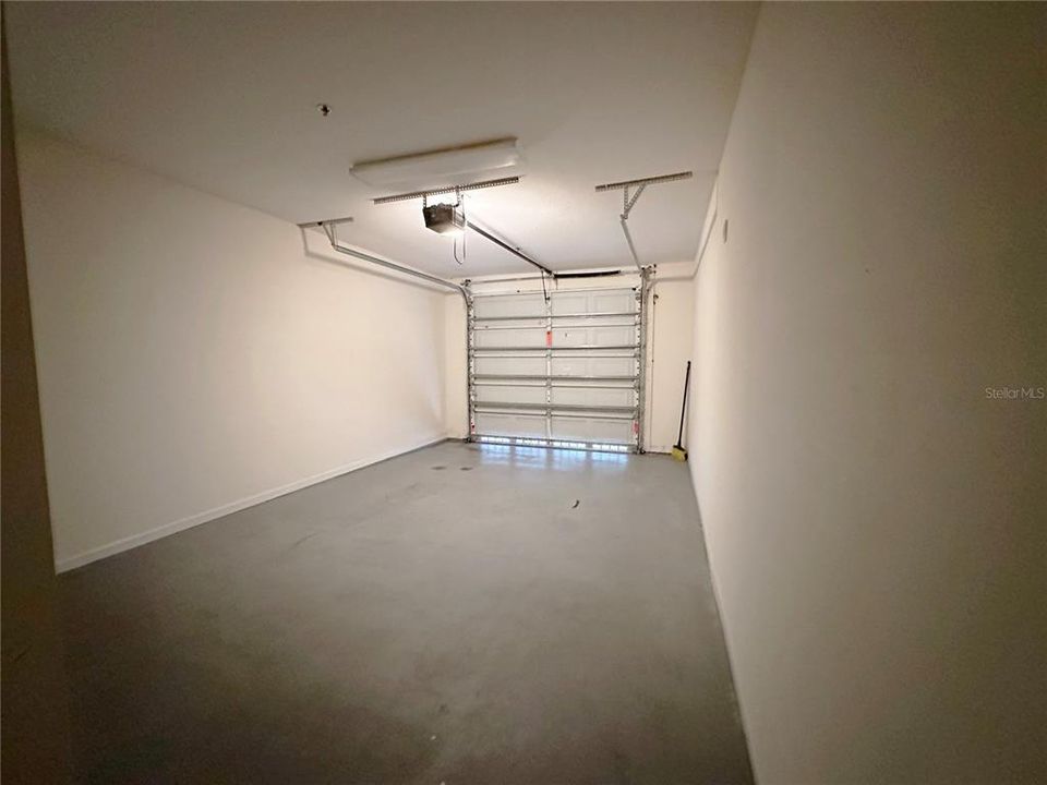 For Sale: $275,000 (3 beds, 2 baths, 1270 Square Feet)