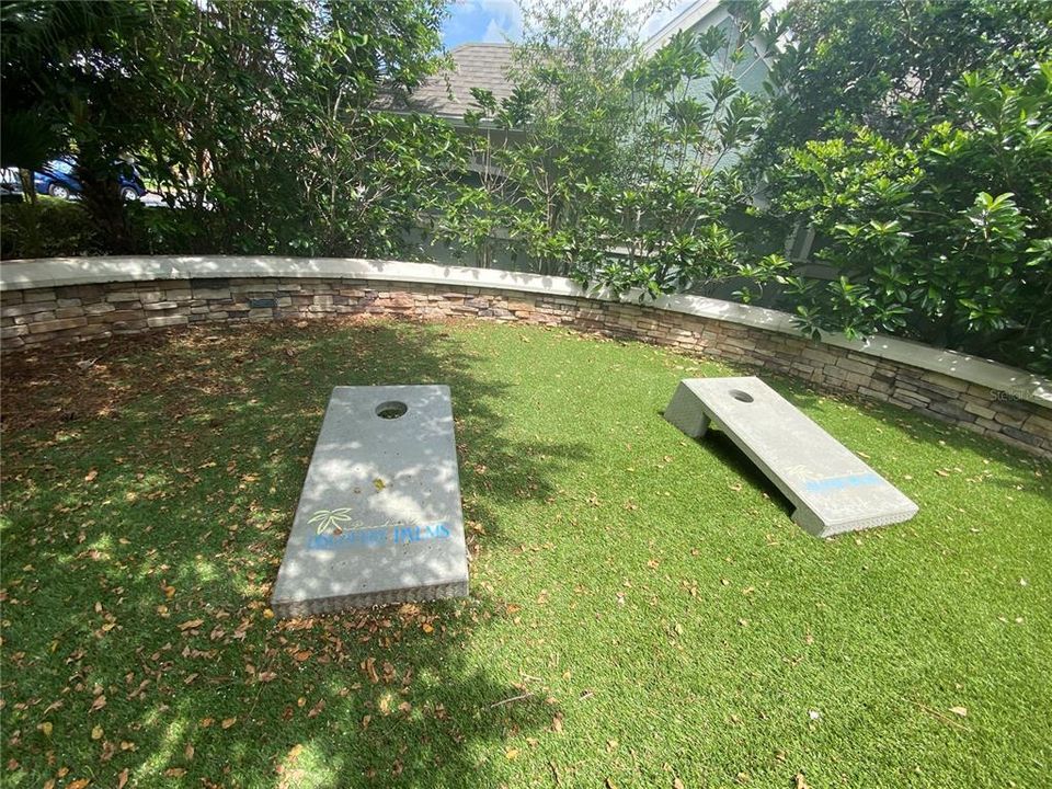 For Sale: $275,000 (3 beds, 2 baths, 1270 Square Feet)