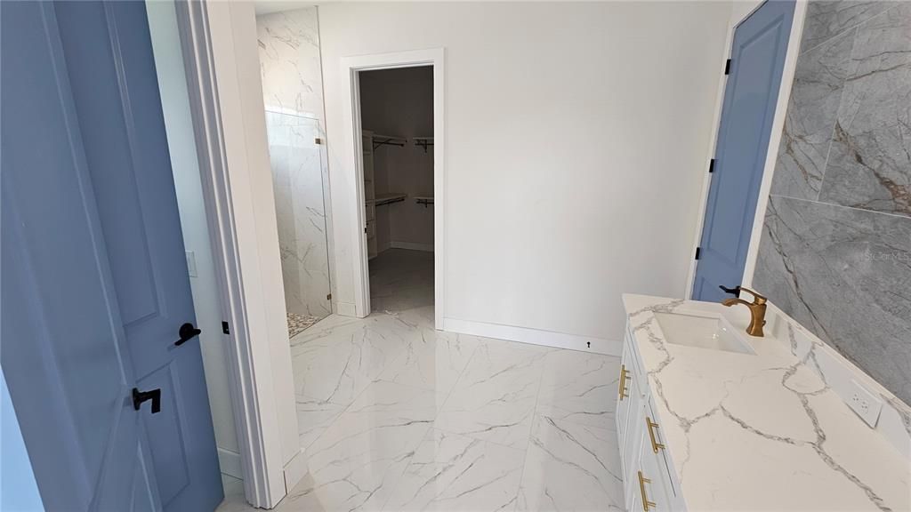 For Sale: $1,200,000 (4 beds, 3 baths, 3274 Square Feet)