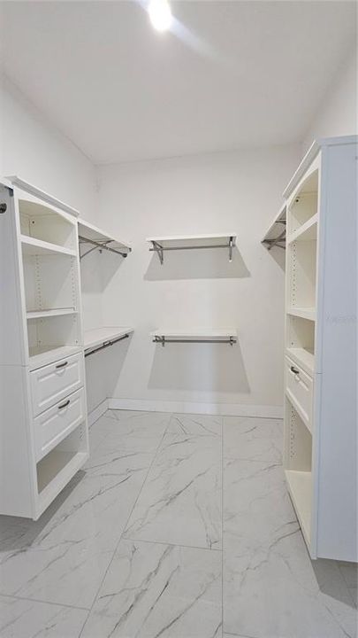 For Sale: $1,200,000 (4 beds, 3 baths, 3274 Square Feet)