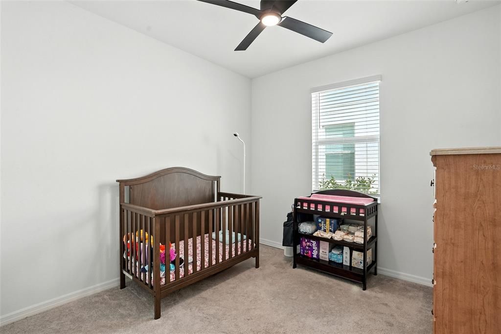 На продажу: $378,700 (4 спален, 3 ванн, 2032 Квадратных фут)