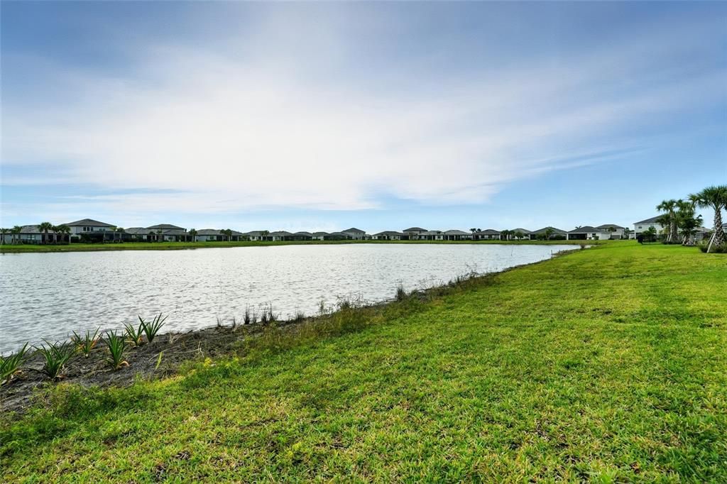 На продажу: $378,700 (4 спален, 3 ванн, 2032 Квадратных фут)