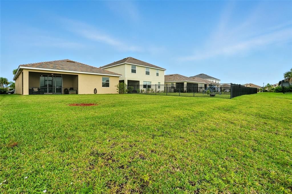 На продажу: $378,700 (4 спален, 3 ванн, 2032 Квадратных фут)