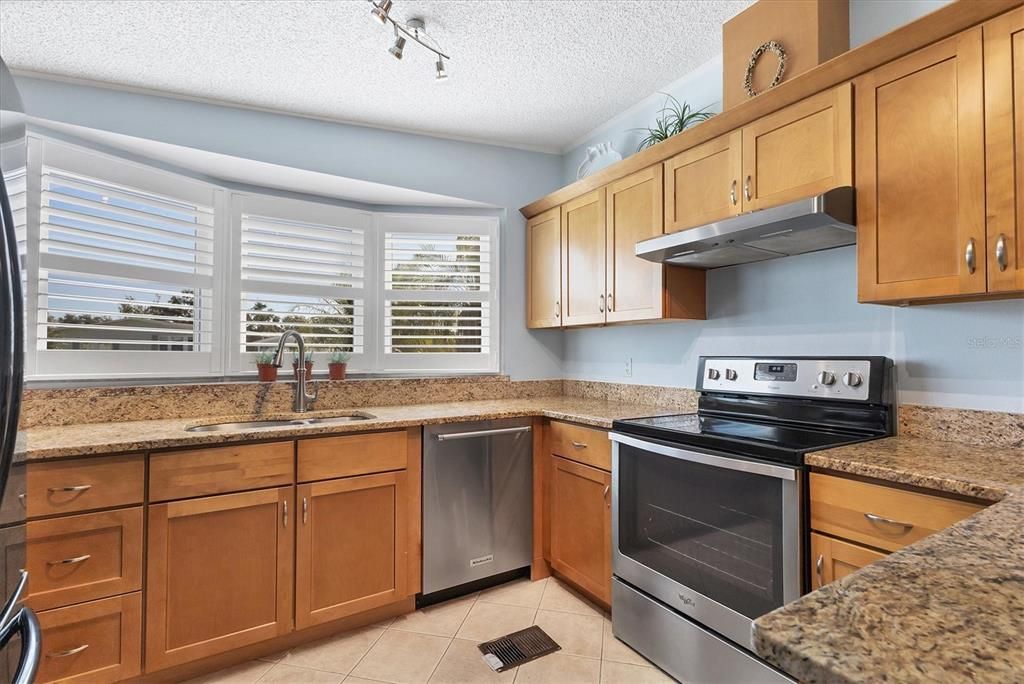 Activo con contrato: $229,000 (2 camas, 2 baños, 1296 Pies cuadrados)