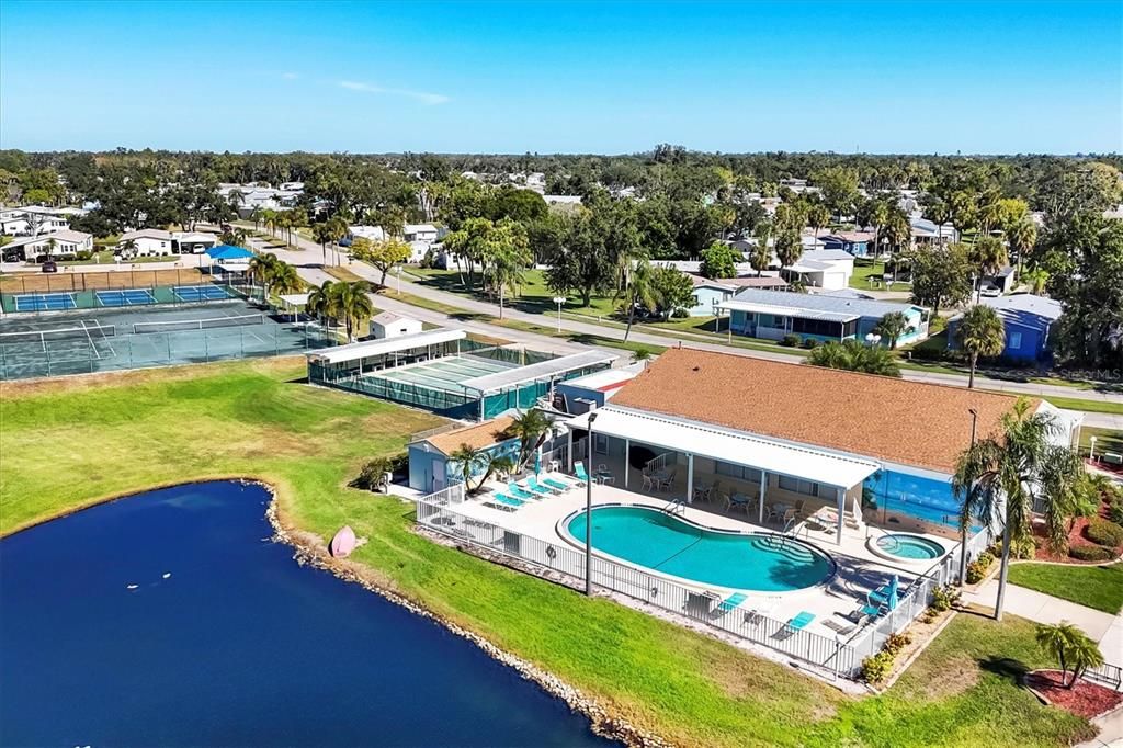 Activo con contrato: $229,000 (2 camas, 2 baños, 1296 Pies cuadrados)