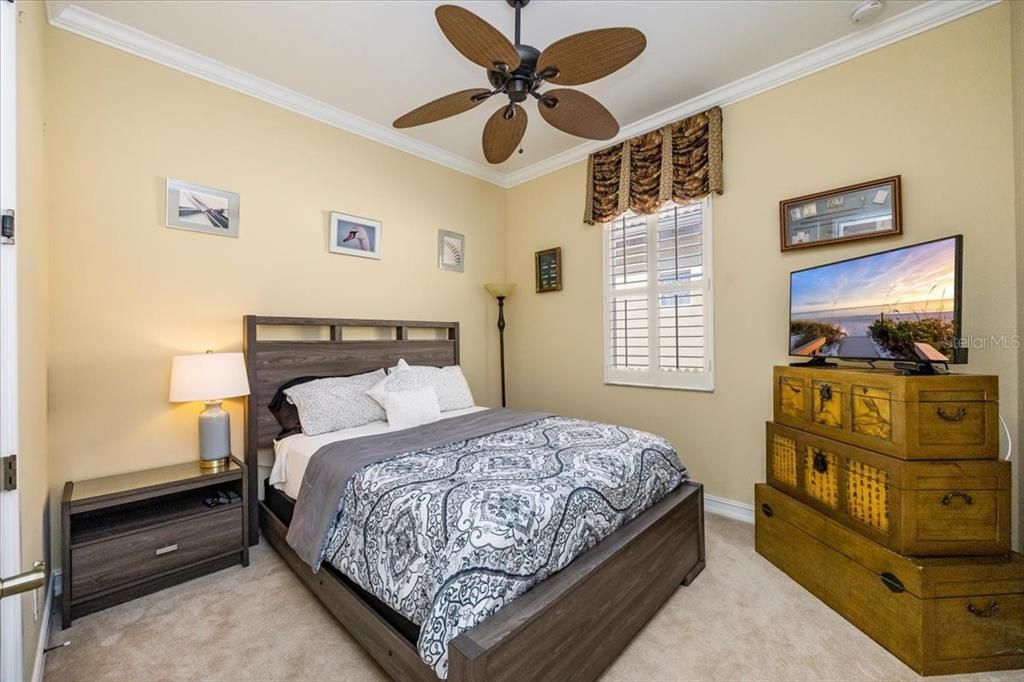 待售: $688,000 (4 贝兹, 2 浴室, 1975 平方英尺)