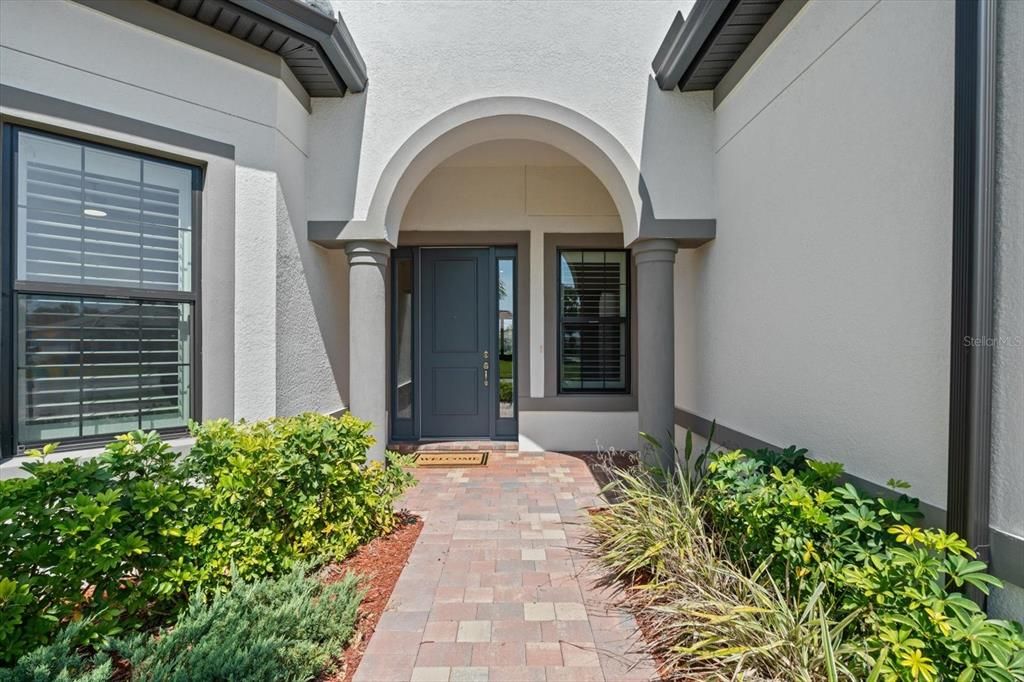 For Sale: $774,900 (3 beds, 3 baths, 2488 Square Feet)