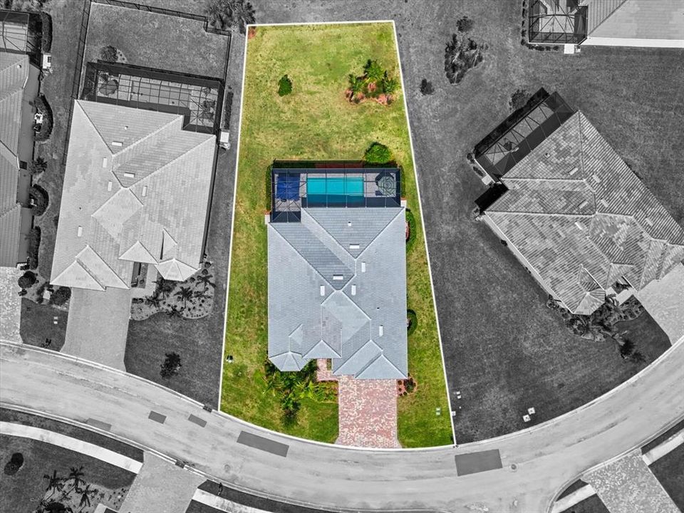 For Sale: $774,900 (3 beds, 3 baths, 2488 Square Feet)