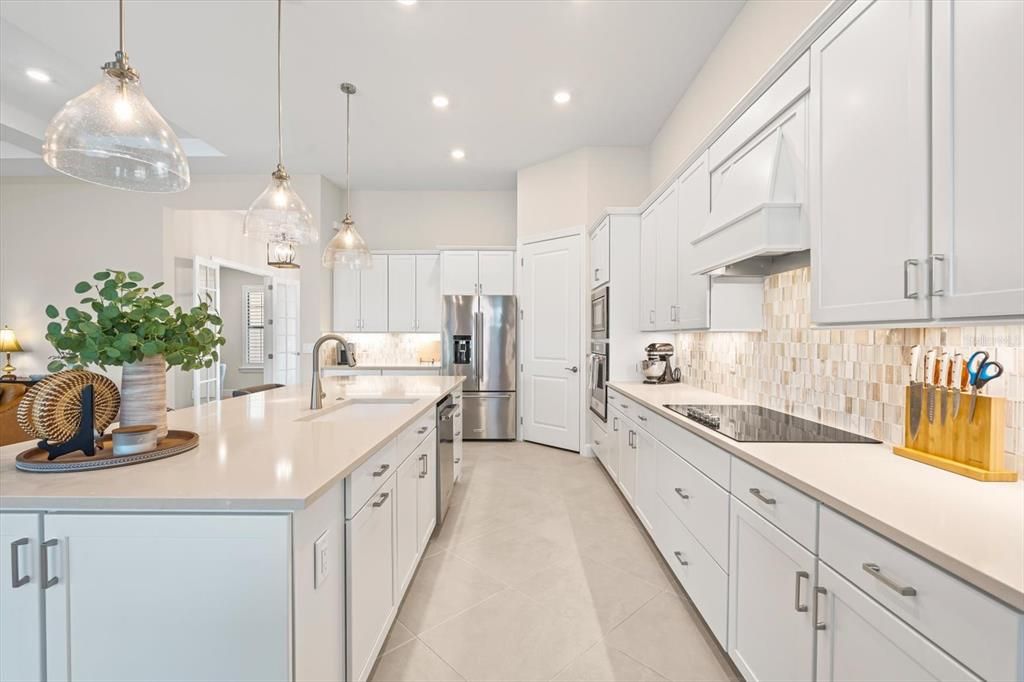 For Sale: $774,900 (3 beds, 3 baths, 2488 Square Feet)