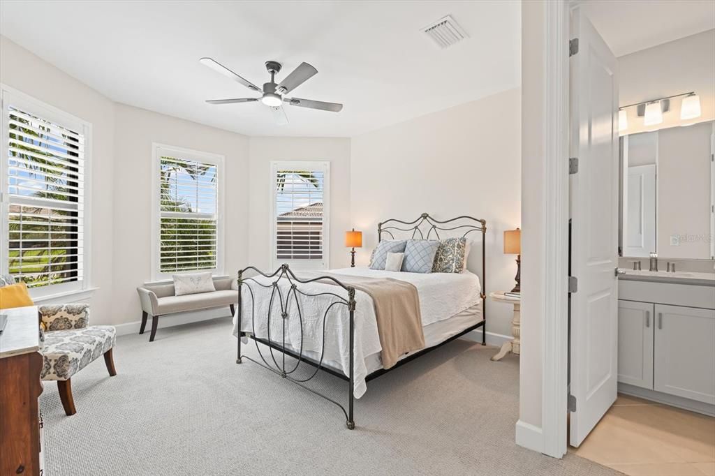 For Sale: $774,900 (3 beds, 3 baths, 2488 Square Feet)