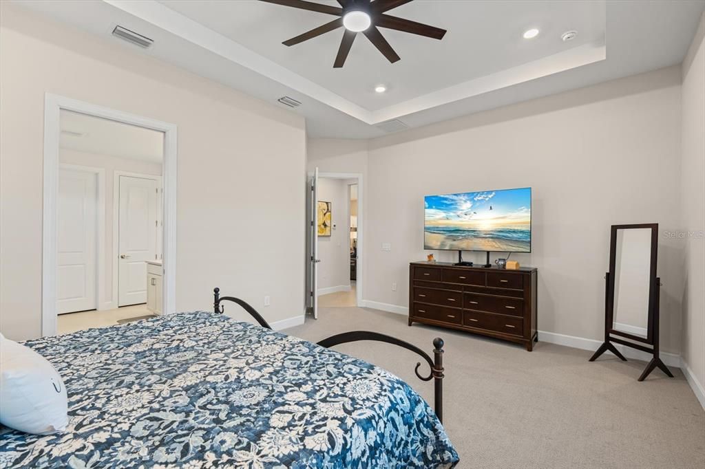 For Sale: $774,900 (3 beds, 3 baths, 2488 Square Feet)