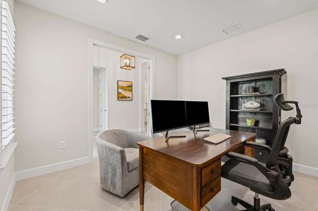 For Sale: $774,900 (3 beds, 3 baths, 2488 Square Feet)