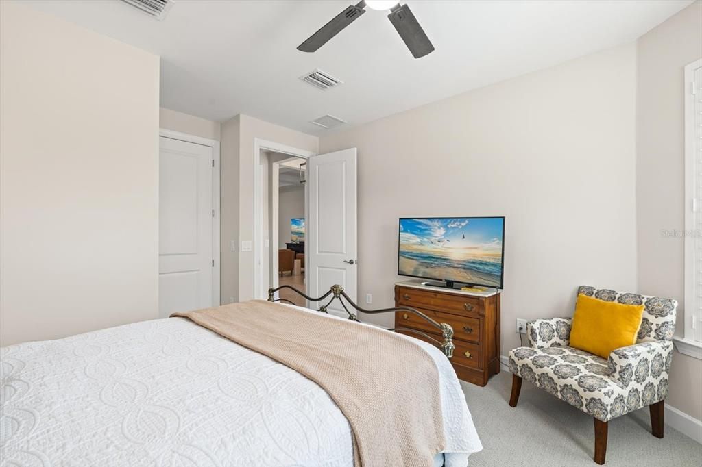 For Sale: $774,900 (3 beds, 3 baths, 2488 Square Feet)