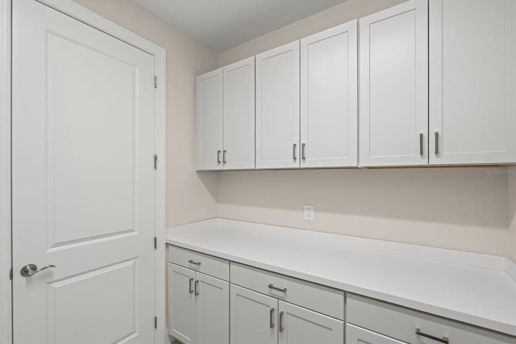 For Sale: $774,900 (3 beds, 3 baths, 2488 Square Feet)