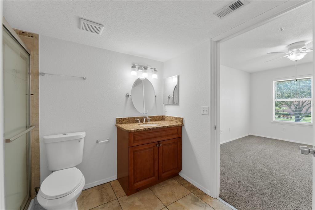 Active With Contract: $1,350 (2 beds, 2 baths, 1026 Square Feet)