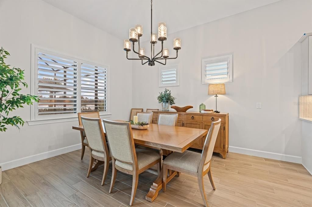 For Sale: $799,000 (3 beds, 3 baths, 2488 Square Feet)