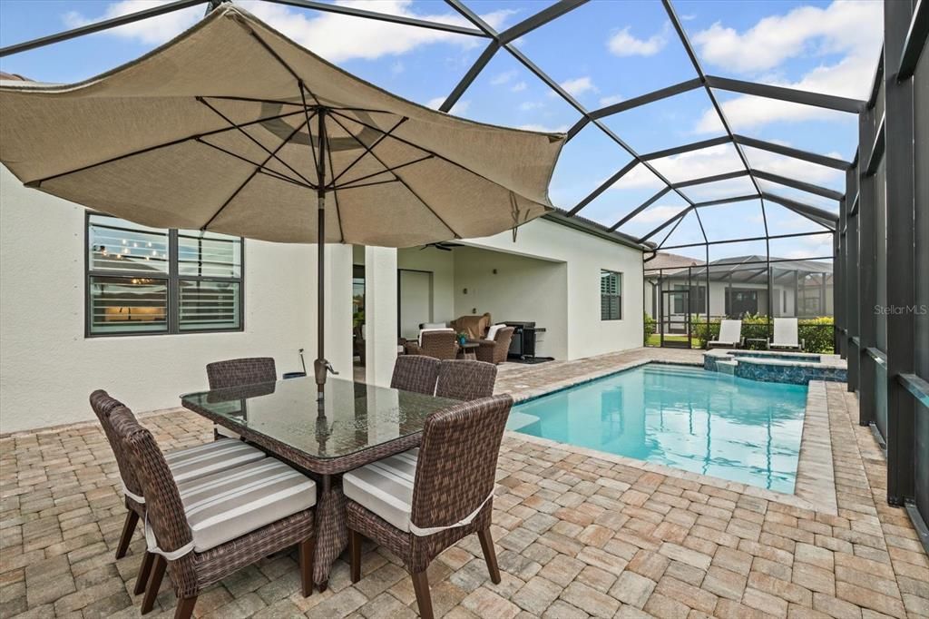 For Sale: $799,000 (3 beds, 3 baths, 2488 Square Feet)