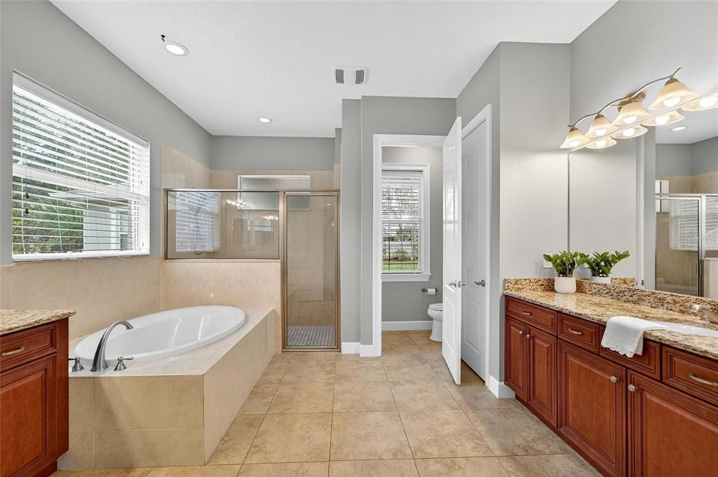 For Sale: $1,355,000 (5 beds, 4 baths, 5452 Square Feet)