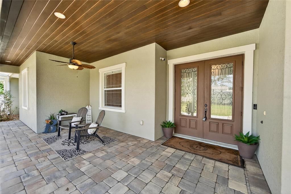 For Sale: $1,355,000 (5 beds, 4 baths, 5452 Square Feet)