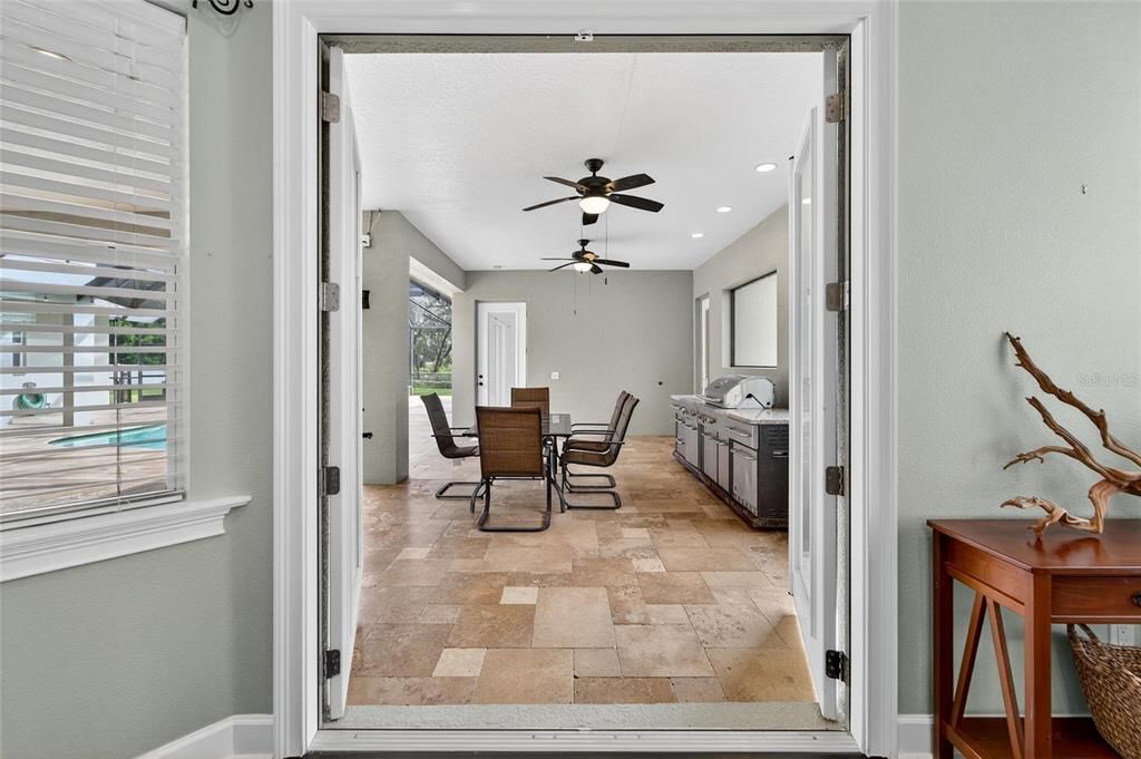 For Sale: $1,355,000 (5 beds, 4 baths, 5452 Square Feet)