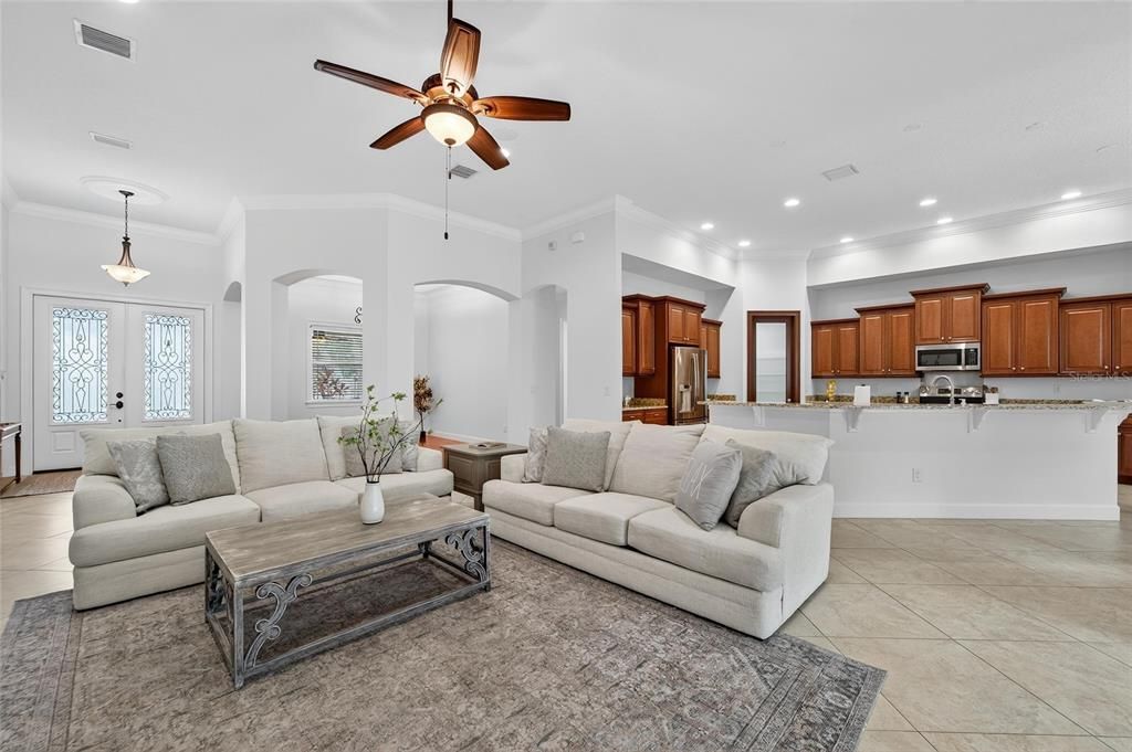 For Sale: $1,355,000 (5 beds, 4 baths, 5452 Square Feet)