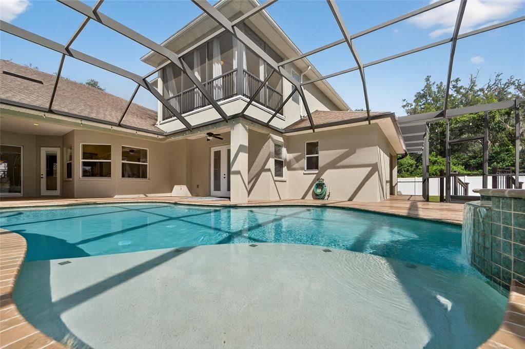 For Sale: $1,355,000 (5 beds, 4 baths, 5452 Square Feet)