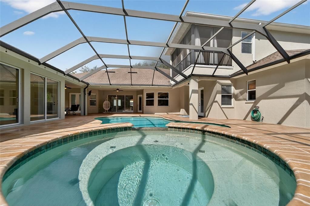 For Sale: $1,355,000 (5 beds, 4 baths, 5452 Square Feet)