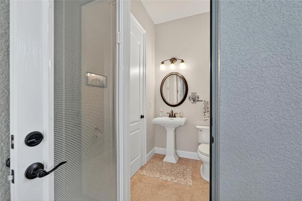 For Sale: $1,355,000 (5 beds, 4 baths, 5452 Square Feet)