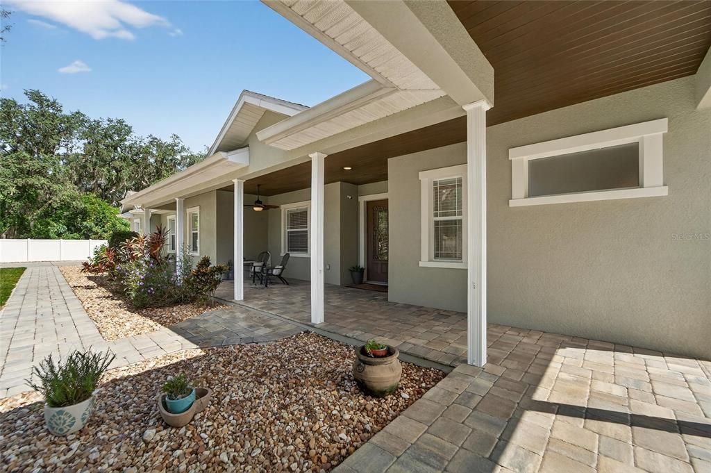 For Sale: $1,355,000 (5 beds, 4 baths, 5452 Square Feet)