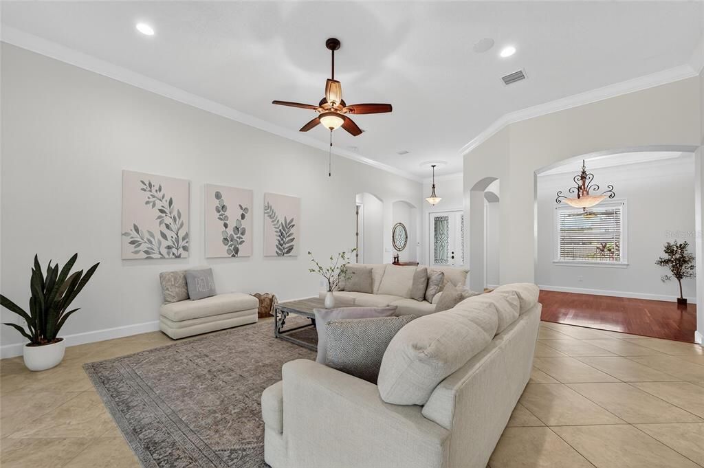 For Sale: $1,355,000 (5 beds, 4 baths, 5452 Square Feet)