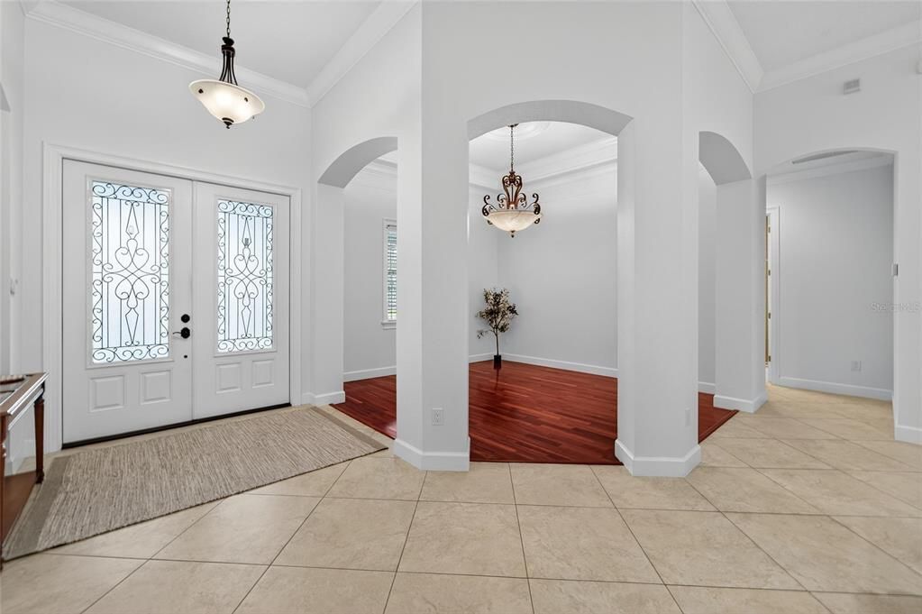 For Sale: $1,355,000 (5 beds, 4 baths, 5452 Square Feet)