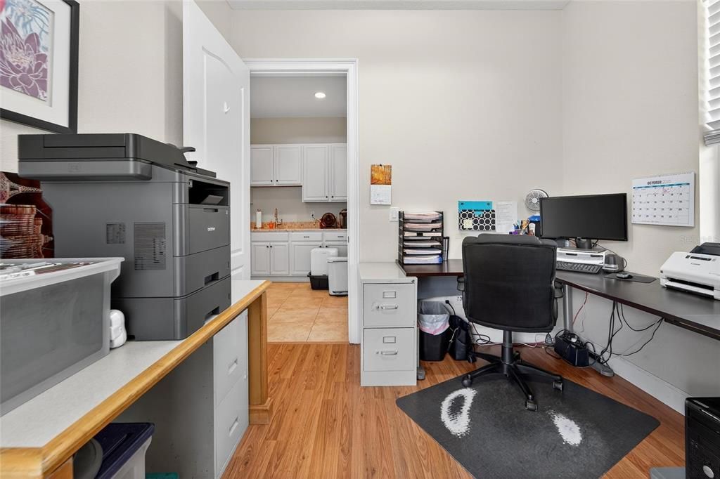 For Sale: $1,355,000 (5 beds, 4 baths, 5452 Square Feet)