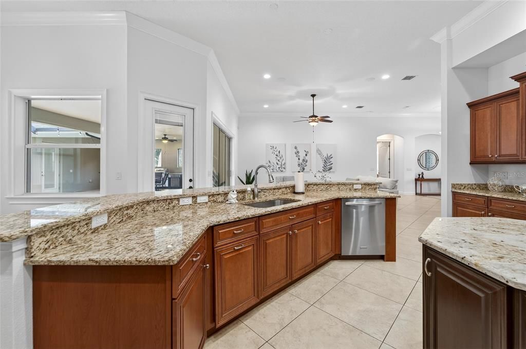 For Sale: $1,355,000 (5 beds, 4 baths, 5452 Square Feet)